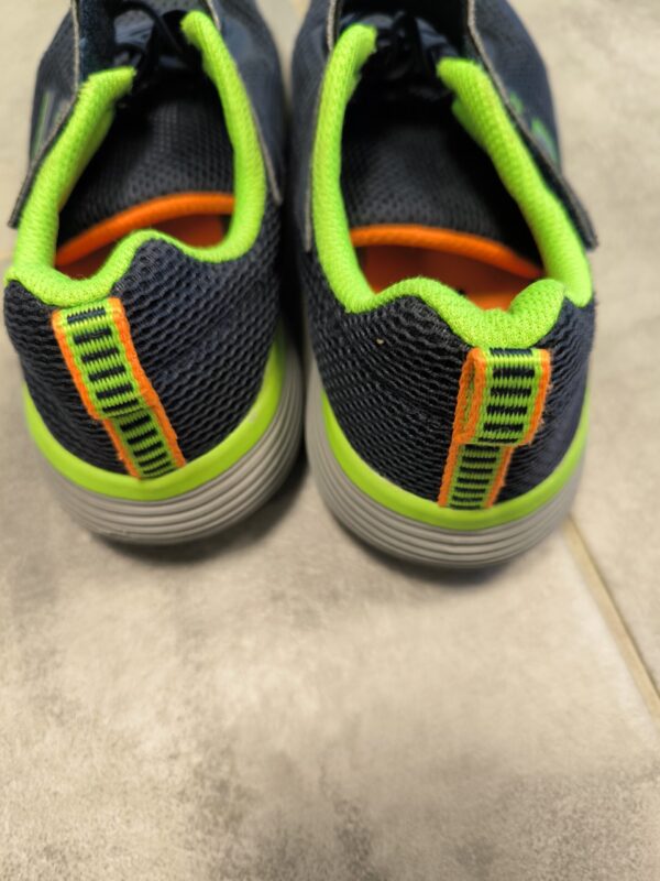 Skechers tossud suurus 35 - Image 3
