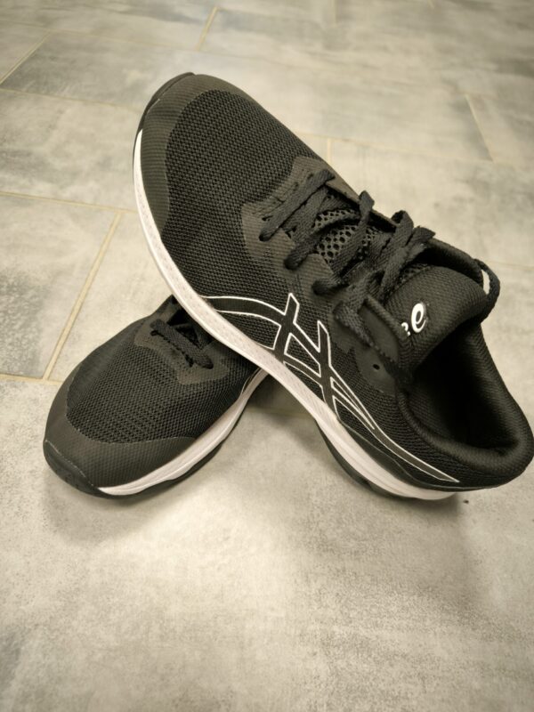 Asics tossud suurus 39 - Image 2