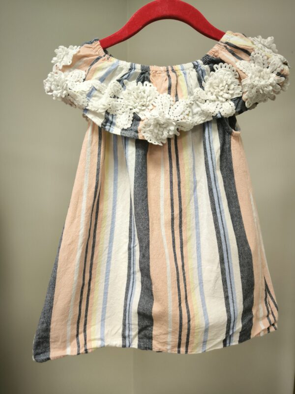 River Island pluus suurus 12-18m - Image 2