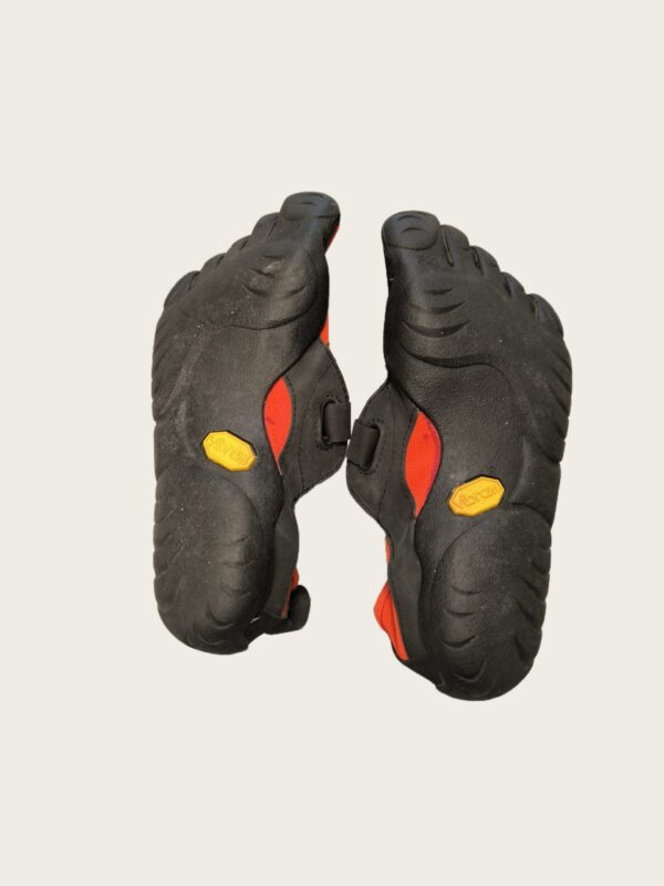 Vibram jalanõud suurus 31 - Image 2