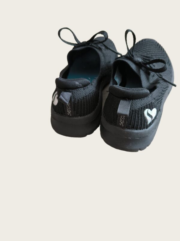 Skechers tossud suurus 28 - Image 3