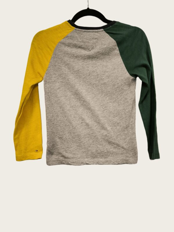 Tommy Hilfiger pluus suurus 140 - Image 2