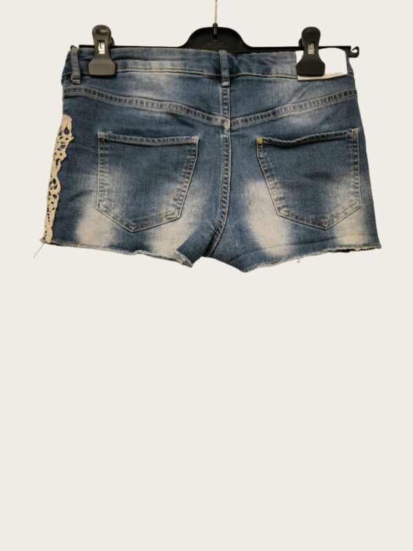 H&M lühikesed teksad suurus 152 - Image 2