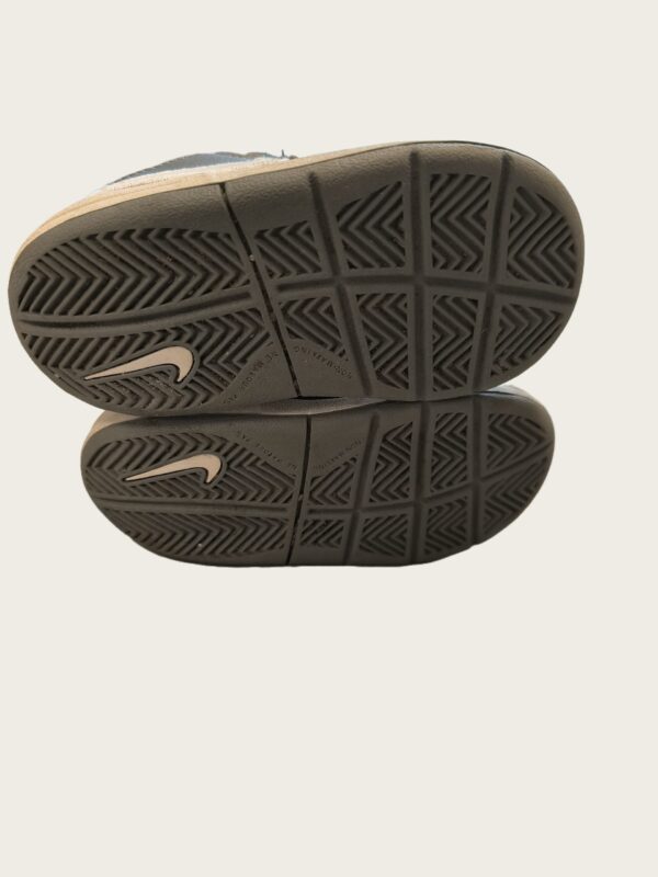 Nike tossud suurus 22 - Image 3