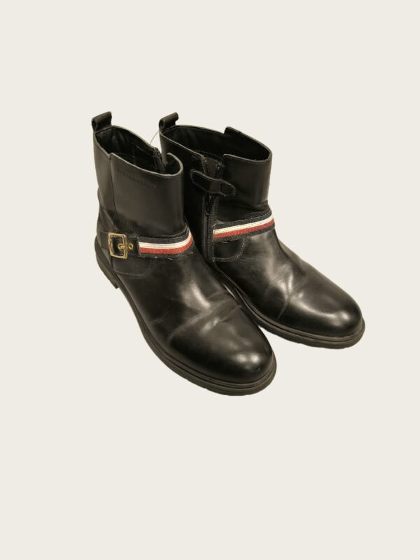 Tommy Hilfiger saapad suurus 36