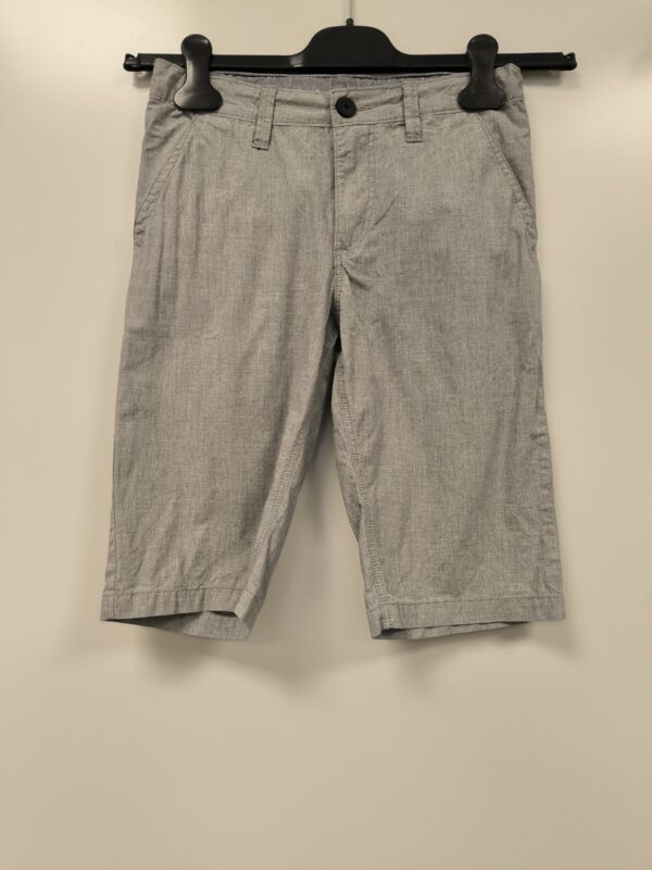 H&M lühikesed püksid suurus 146