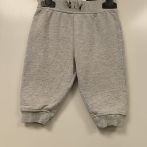 M&S dressipüksid suurus 6-9m.