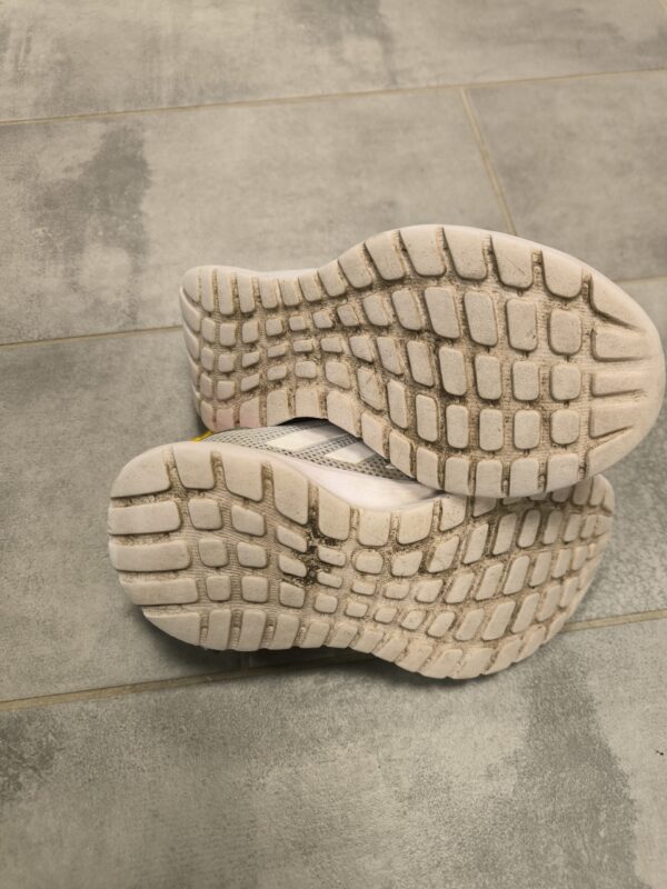 Adidas tossud suurus 33 - Image 3