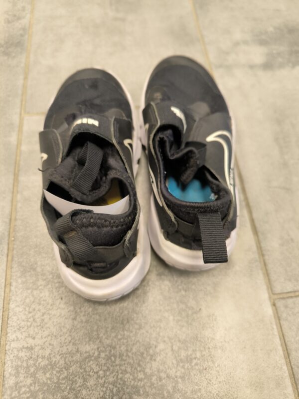 Nike tossud suurus 31 - Image 2