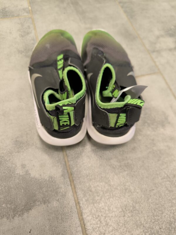 Nike tossud suurus 31 - Image 2