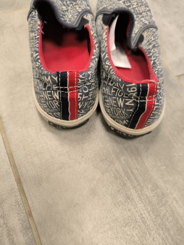 Tommy Hilfiger tennised suurus 32 - Image 2