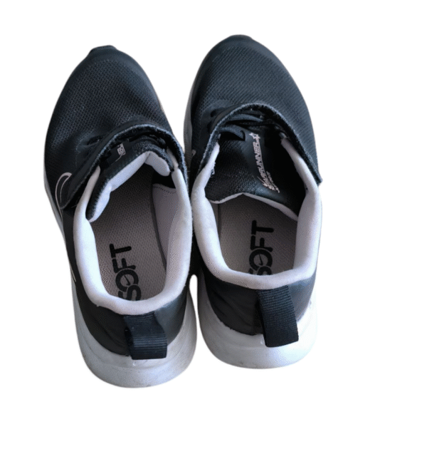 Nike tossud suurus 31,5 - Image 2