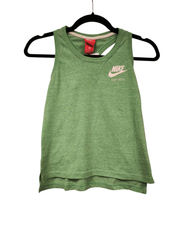 Nike maika suurus M 137-147