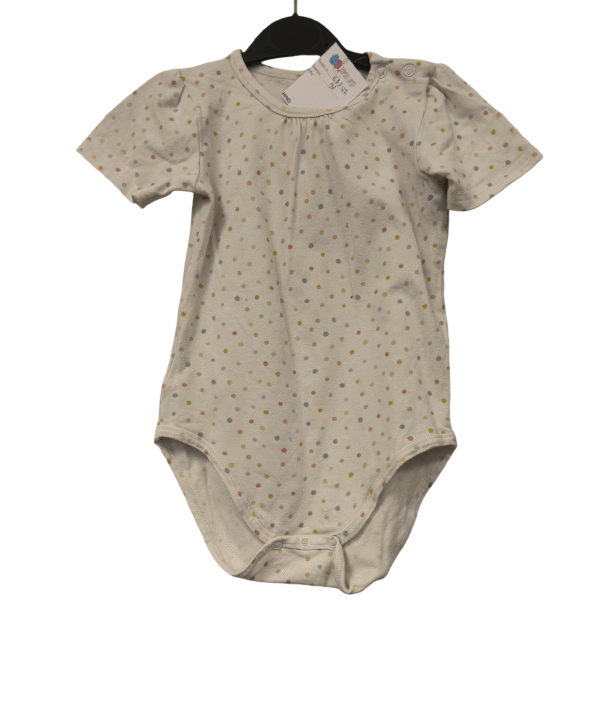 Hust and Claire body suurus 92