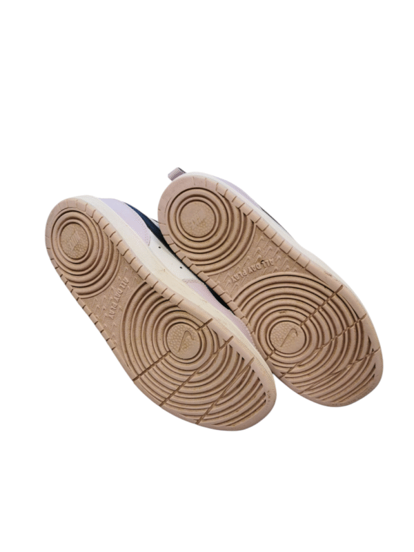 Nike tossud suurus 33 - Image 3