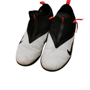 Nike jalgpalli jalanõud suurus 36