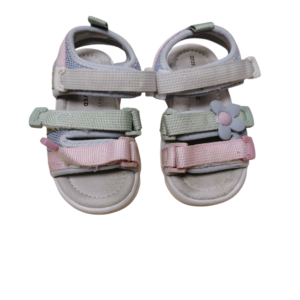 Reserved sandaalid suurus 22-23