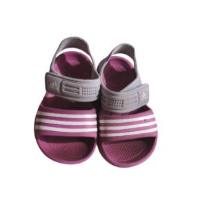 Adidas sandaalid suurus 23