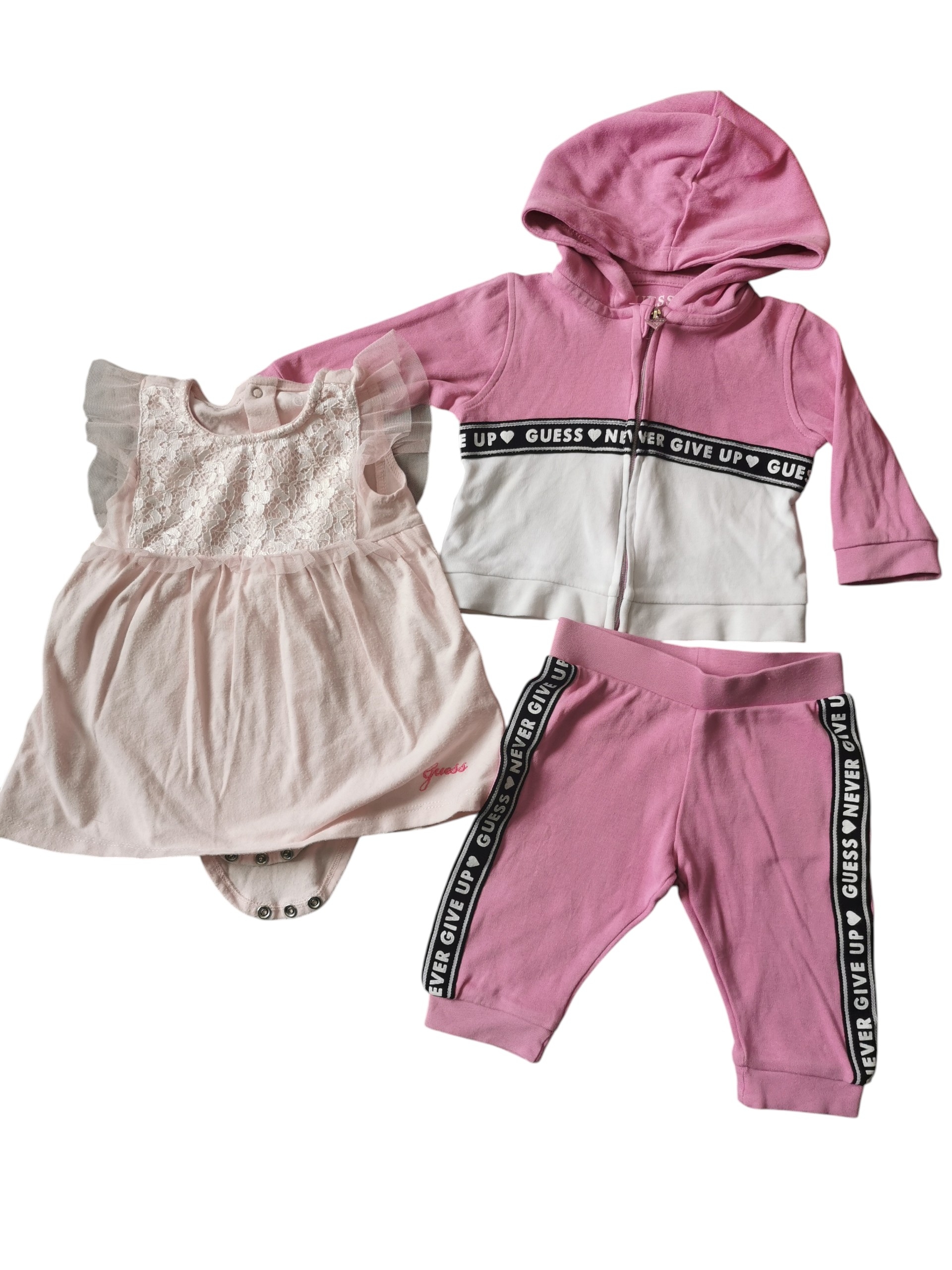 Guess komplekt suurus 3-6m.