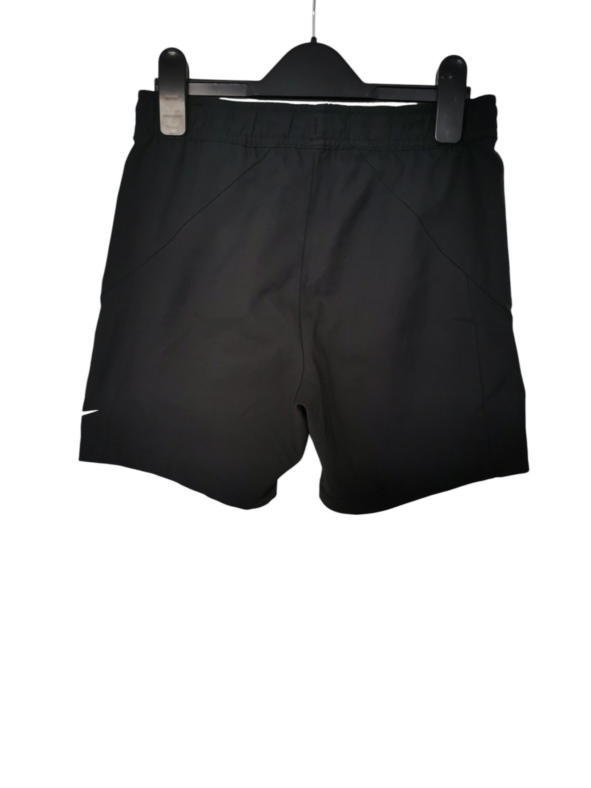 Nike lühikesed spordipüksid suurus 128-137 - Pilt 2
