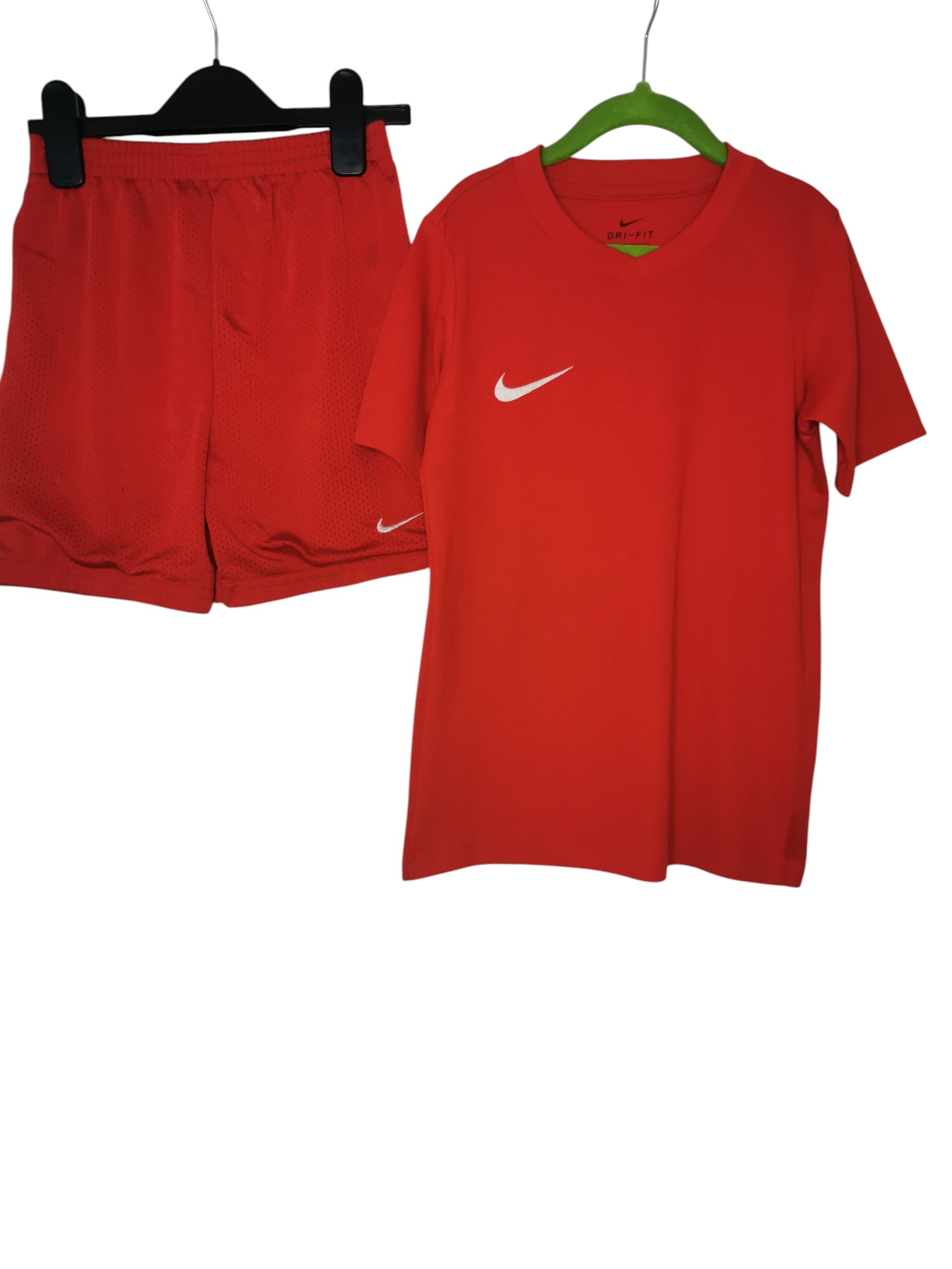 Nike komplekt suurus 122
